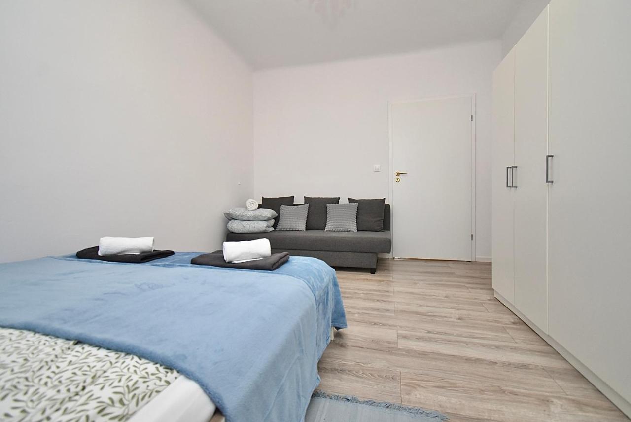 Rental Apartments Aleja Niepodleglosci Varsovia Exterior foto