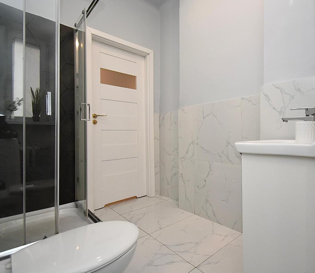 Rental Apartments Aleja Niepodleglosci Varsovia Exterior foto