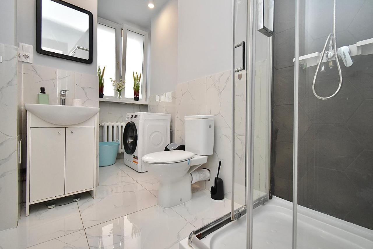 Rental Apartments Aleja Niepodleglosci Varsovia Exterior foto